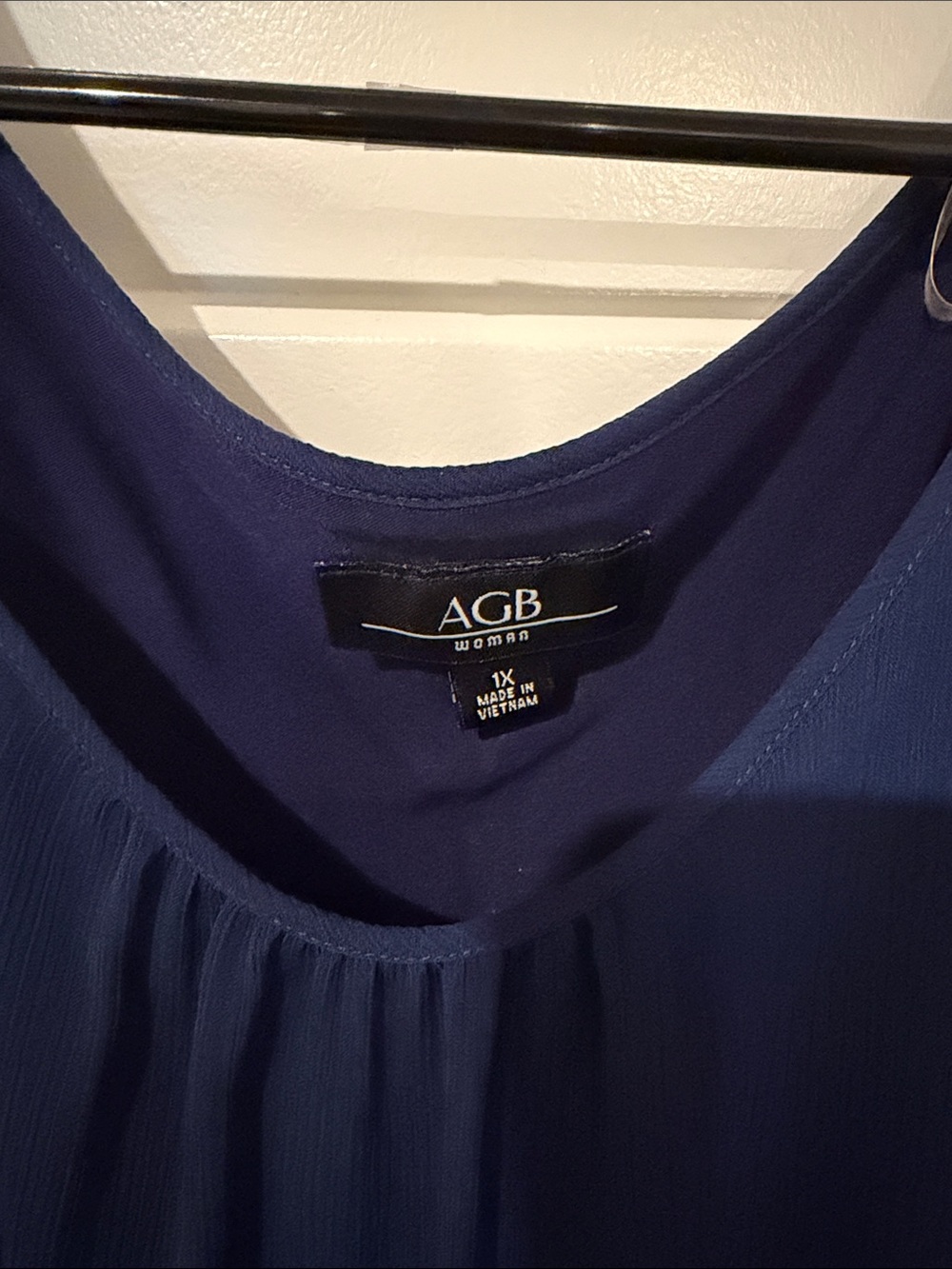 NWT Women's Navy Lace-Sleeve Blouse - Picture 2 of 4